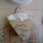 O porta filtro de café em MDF deixará sua cozinha muito mais interessante (Foto: Divulgação)
