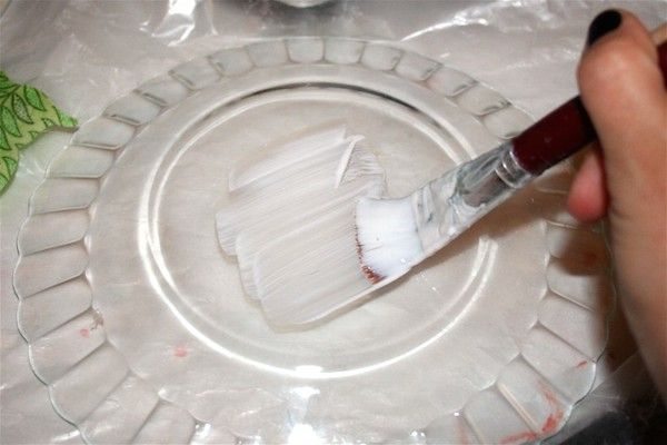 Artesanato com Pratos de Vidro Passo a Passo 3