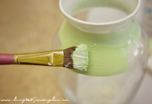 Pintura Degradê em Vidros Passo a Passo (Foto: livingwellspendingless.com)