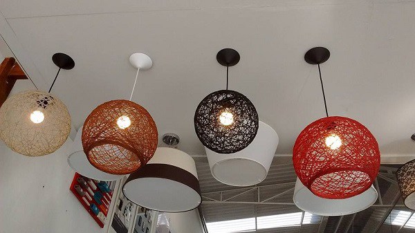 lustre de barbante colorido