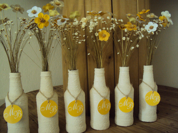 garrafa de vidro com sisal garrafa de vidro com sisal