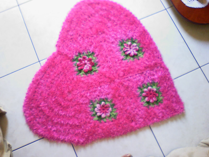 tapete em crochê de coração pink tapete em crochê de coração pink