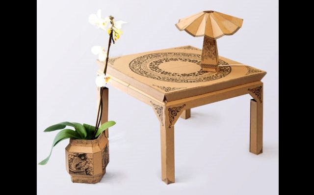 mesa com papelão pintado mesa com papelão pintado