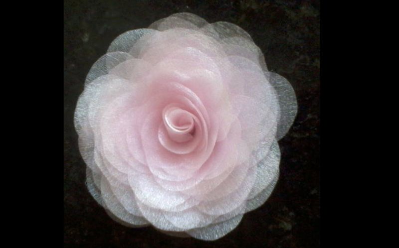 flor com tecido rosa clara flor com tecido rosa clara