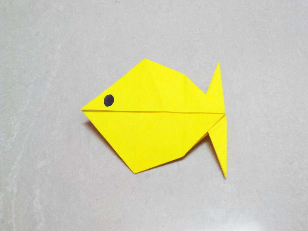 dobradura peixe origami peixe