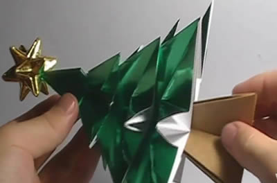 Como fazer uma árvore de natal de Origami - Artesanato Passo a Passo!