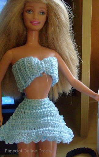 Roupinhas de Crochet para a Barbie  Roupas barbie de crochê, Roupas de  crochê para bonecas, Vestido de boneca de crochê