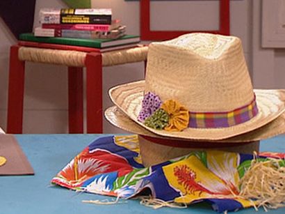 Para decorar um chapéu junino é muito simples e fácil (Foto: Divulgação)