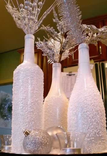Estas garrafas decoradas de ano novo são sofisticadas e repaginam todos os tipos de decoração (Foto: Divulgação)