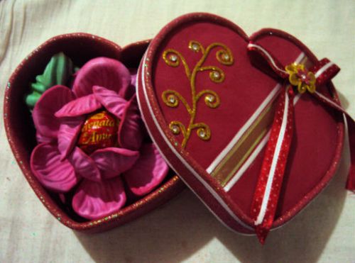 A caixa de coração para dia dos namorados é presente que agrada a todos (Foto: Divulgação)