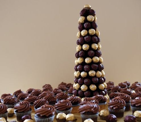 Esta torre de chocolate deixará os seus convidados alucinados e encantados (Foto: ehojevaiserumafesta.com)