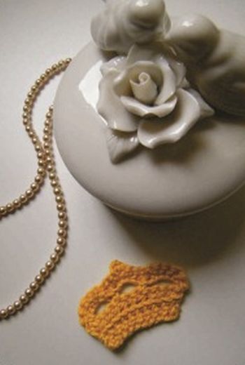 Esta coroa de crochê pode decorar qualquer local (Foto: bananacraft.com) 