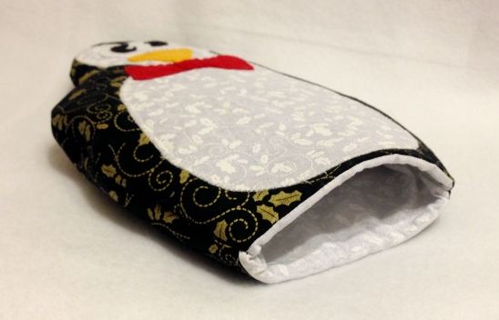 Pegador panela de pinguim é simpático e vai facilitar o seu dia a dia (Foto: so-sew-easy.com)