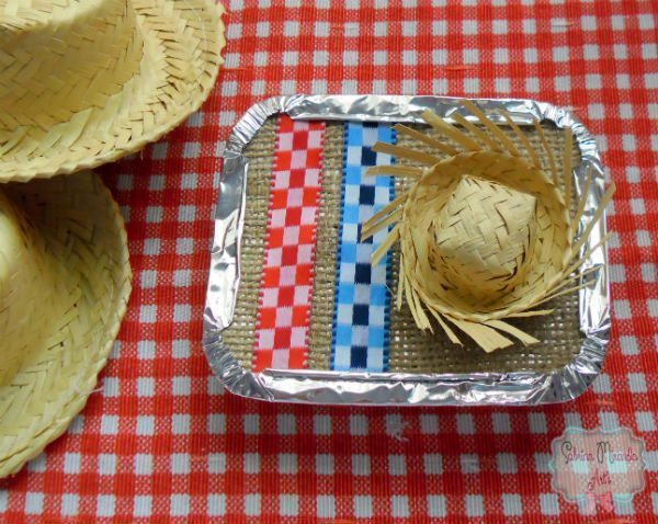 Marmita decorada para festa junina infantil para animar ainda mais a sua festinha (Foto: sinimbu.com.br) 