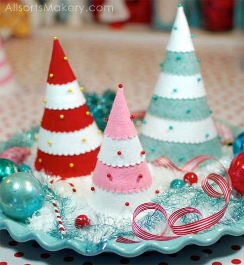 Esta miniárvore de Natal de feltro pode ter a combinação de cores que você desejar (Foto: allsorts.typepad.com) 