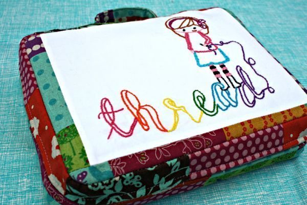 Bolsa organizadora de costura é linda e útil (Foto: sewsweetness.com)