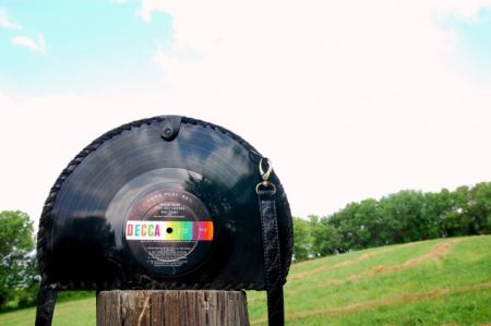 Dicas de Artesanatos Feitos com Disco de Vinil