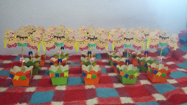 26 Ideias Criativas de Artesanato para Festa Junina Artesanato Passo a Passo! Aparador Feminino Wahl ~ 26 Ideias Criativas de Artesanato para Festa Junina Artesanato Passo a Passo!