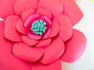 Flores de papel: passo a passo, decoração, modelos - Artesanato Passo a  Passo!