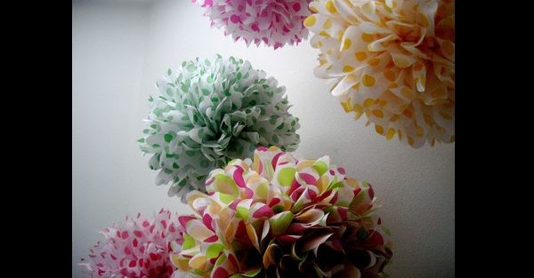 pompom de papel crepom estampado