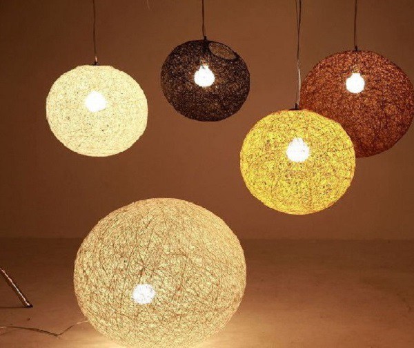 lustre de barbante com cores