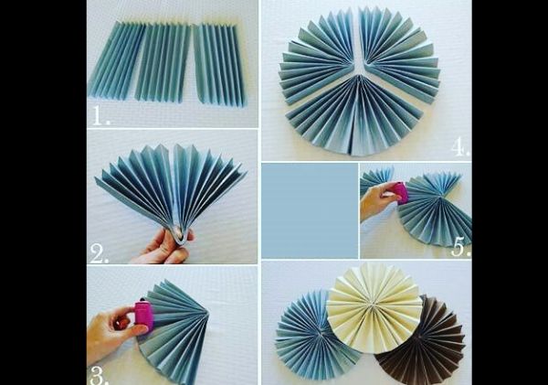 roseta de papel azul