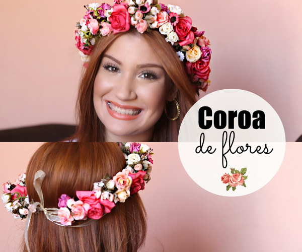 coroa com flores com fita