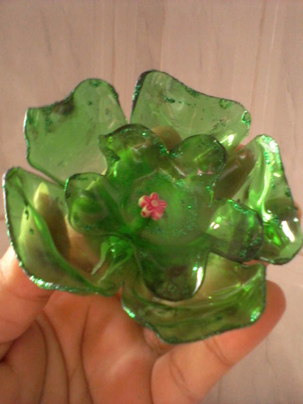 flor de garrafa pet verde
