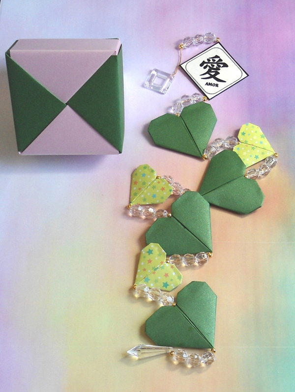 móbile de origami de coração 