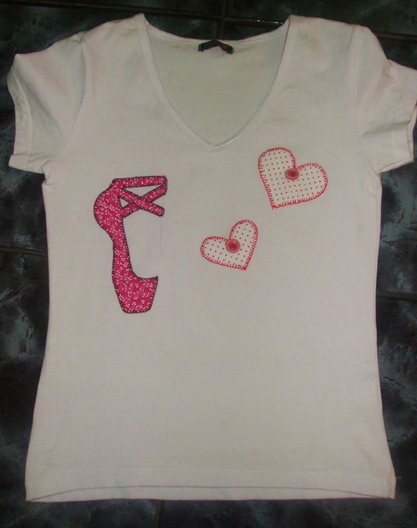 camiseta com patchwork 