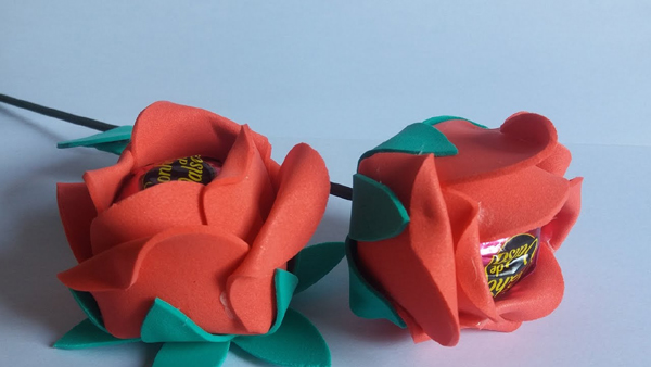 porta bombom em eva de flor com folha porta bombom em eva de flor com folha