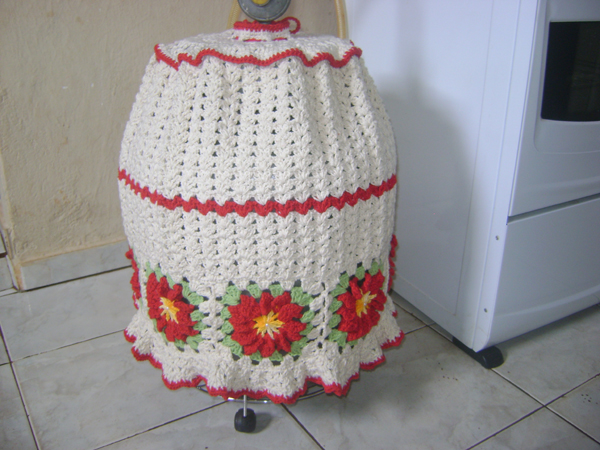 capa de bojão de crochê com flroes capa de bojão de crochê com flroes