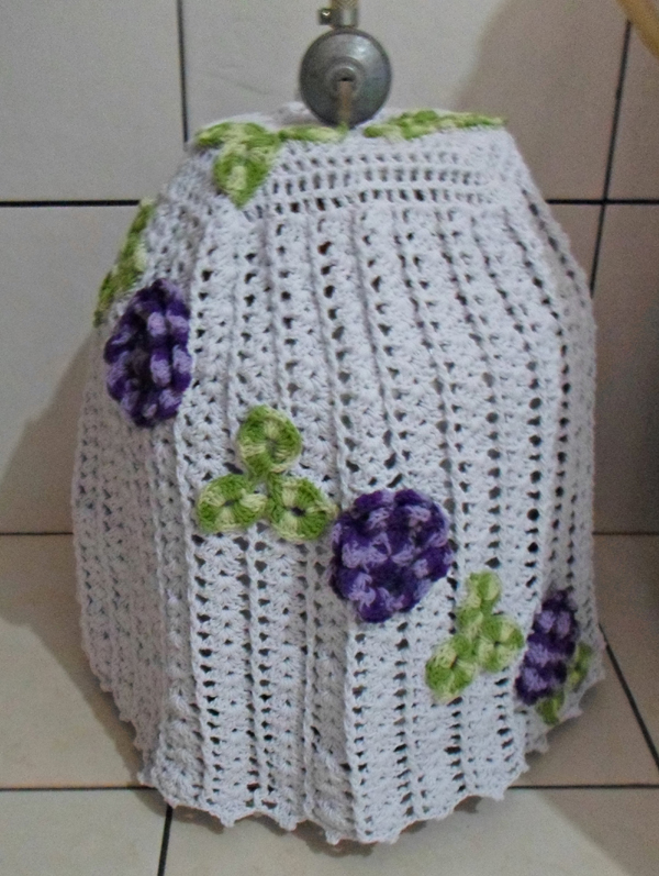 capa de bojão de crochê com folhas