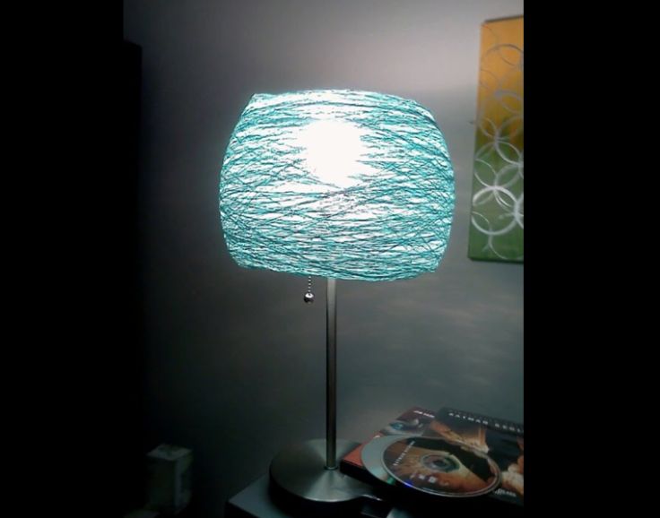 lustre de barbante azul