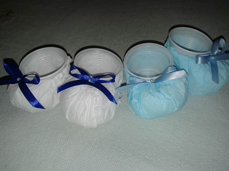 sapatinho de copo descartável branco sapatinho de copo descartável branco