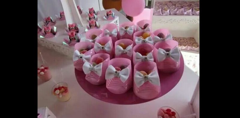 sapatinho de copo descartável na decoração sapatinho de copo descartável na decoração