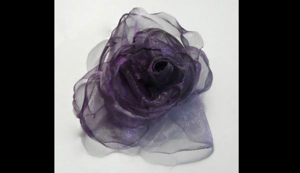 broche com organza