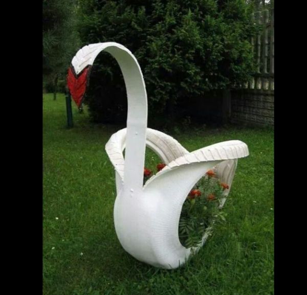 reciclagem com pneus cisne