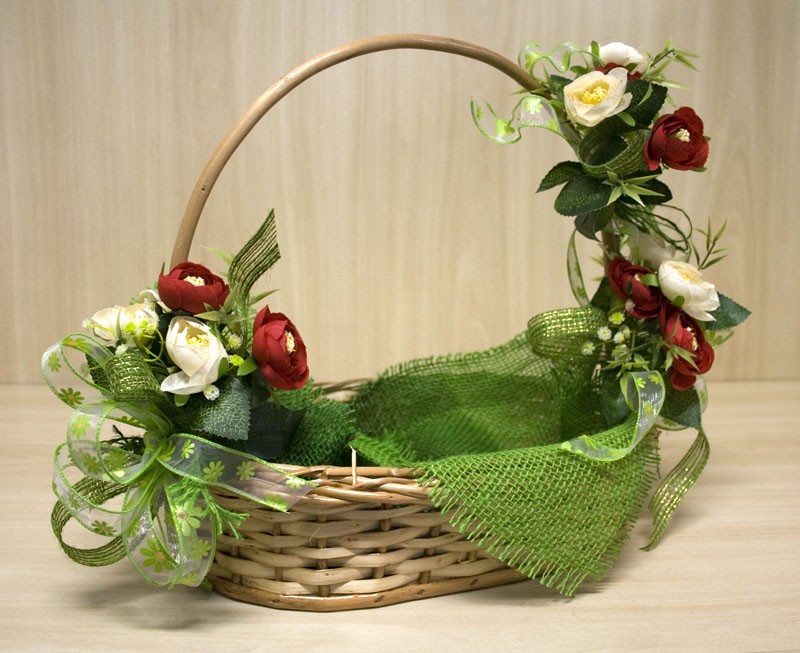 cesta decorada com flores cesta decorada com flores