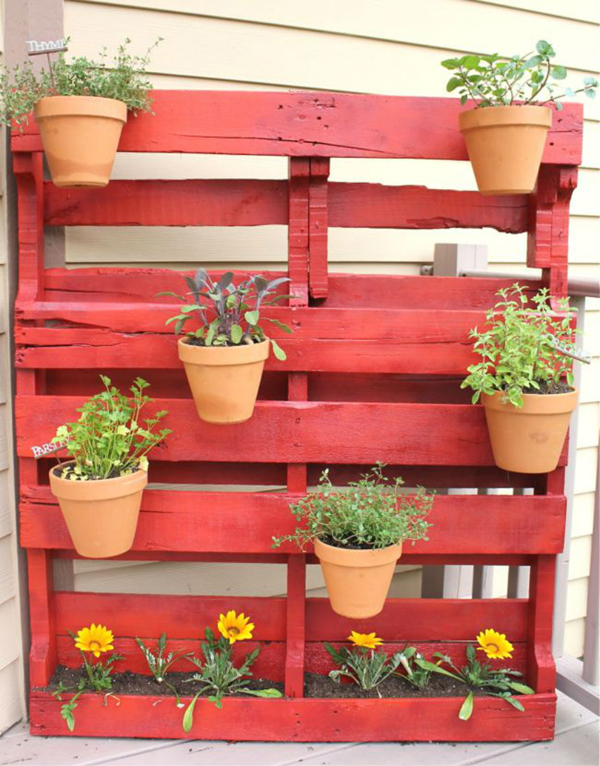 como fazer jardim de pallet 