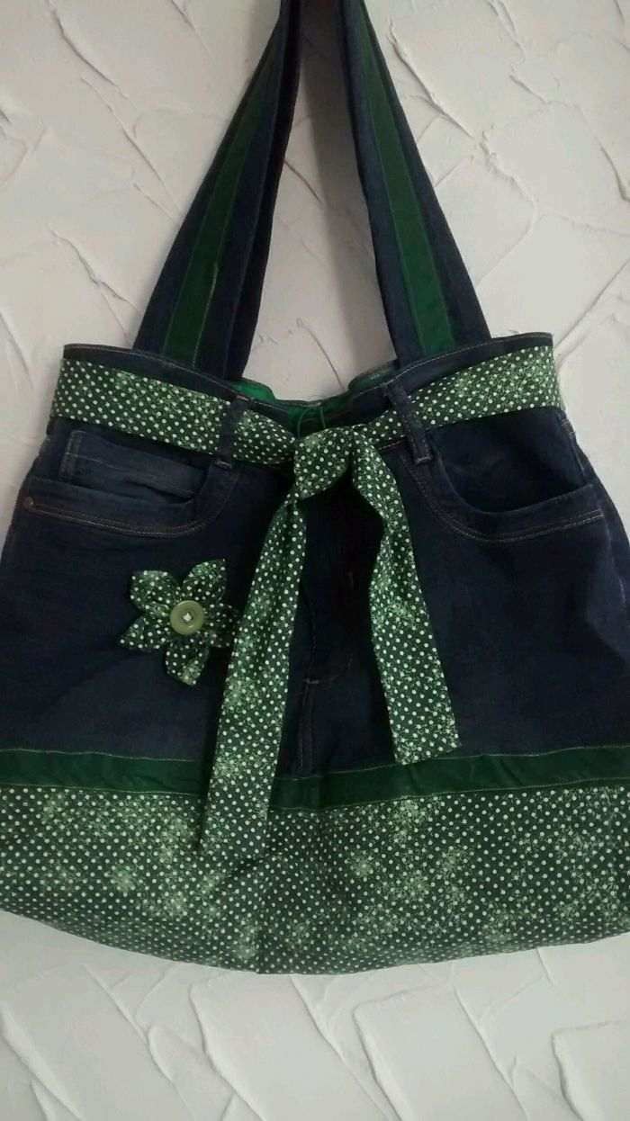 bolsas feitas com pernas de calça jeans