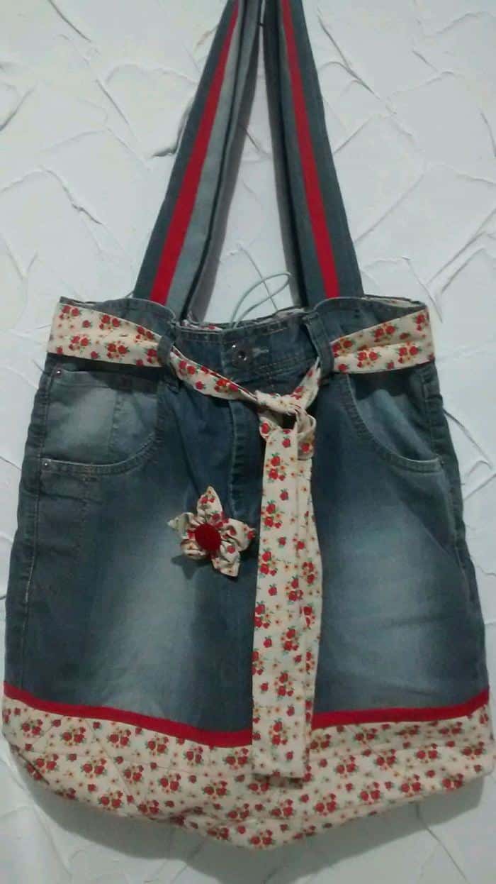 bolsa feita de perna de calça jeans