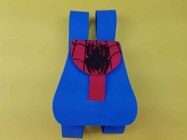 mochilinha do homem aranha de eva