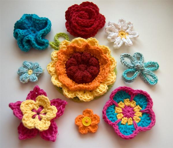 flores de croche colorida