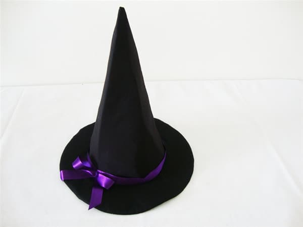 chapéu de bruxa com lilas