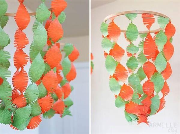 Decoração-com-papel-crepom-verde-e-laranja-formando-enfeite-Foto-de-DIY-Paper