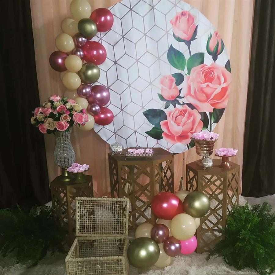 Festa adulta rosa com dourado