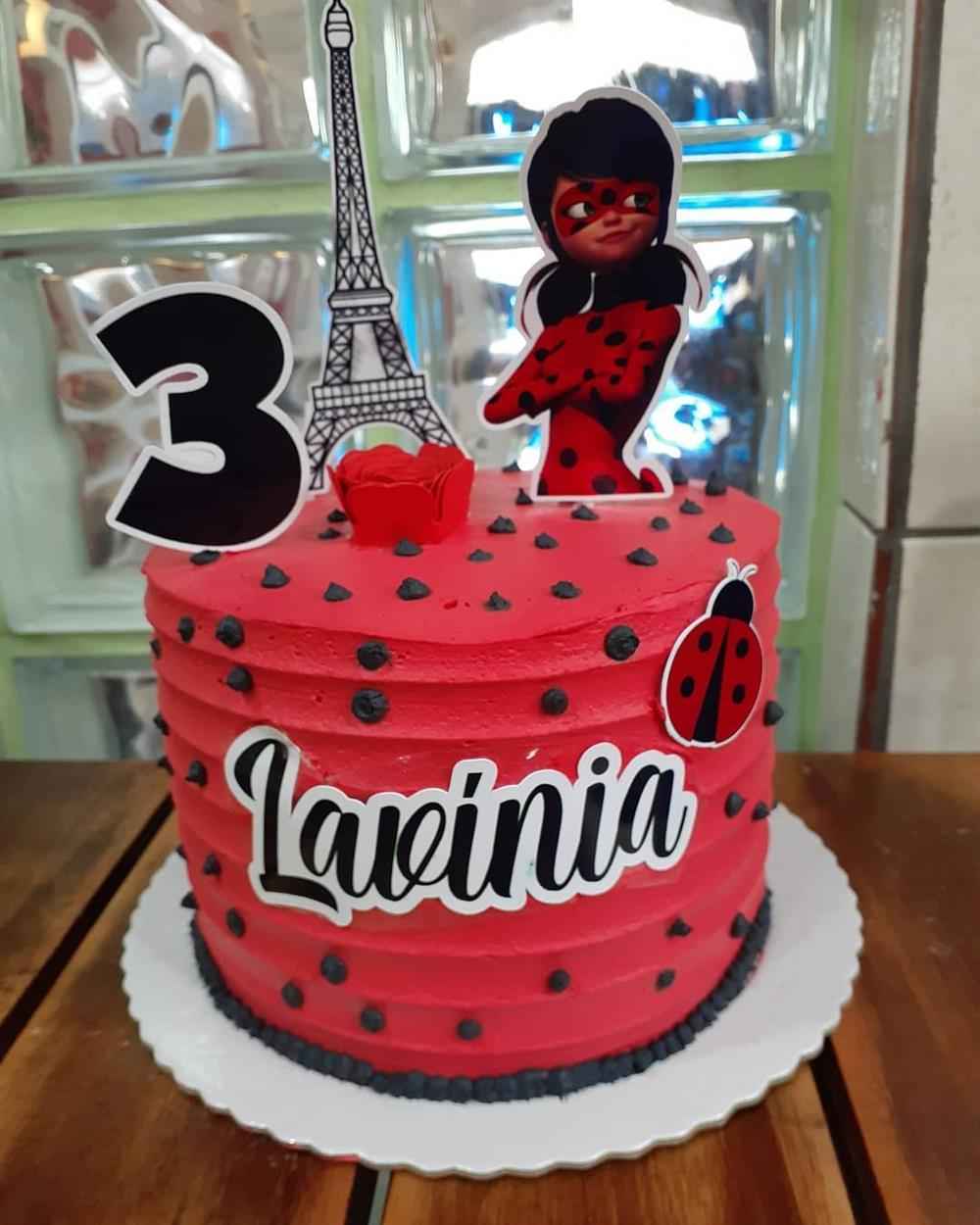 bolo simples joaninha ladybug