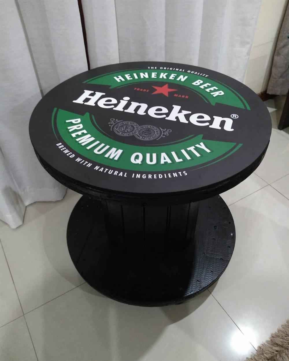 mesa decorada heineken 