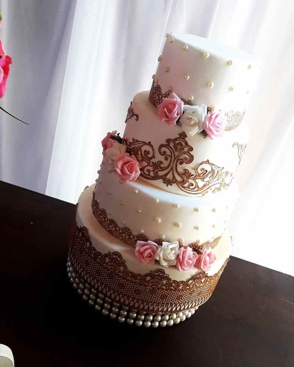 bolo de 4 andares para noivado